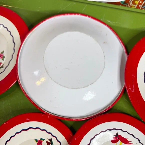 70s Metal Play Dishes - Picture 8 of 10